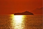 mi sembrava pura energia quella luce sotto l'isola...
