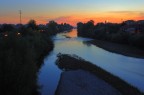 ciao ragazzi
era qualche giorno che speravo he il tramonto fosse dalla mia... e finalmente dopo 500 scatti mi  uscito uello che volevo!!!

critiche e consigli ben acetti