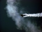 Da alcuni scatti effettuati durante l'Air Show di ieri ( http://www.photo4u.it/viewtopic.php?t=4774 ).
E' un Eurofighter in manovra, che si staglia contro una nuvola.