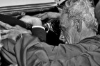 le confraternite trasportano le "scene" dei Misteri di Trapani.... mi copli lo sforzo e la dedizione