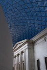 Atmosfera all'interno della Great Court della Regina Elisabetta II, la pi grande piazza coperta d'Europa. British Museum, Londra.