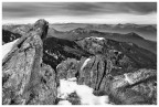 Alle porte della Val Grande il paesaggio iniziava decisamente a farsi "da Val Grande" montagne a perdita d'occhio, silenzio e solitudine, giunti alla cima sopra Crusitt poi la natura si  palesata in tutta la sua immensa bellezza nonostante la giornata grigia....