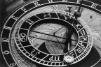 Dettaglio dell'orologio astronomico di Praga

Canon eos 10 - Canon 70-210 - Ilford delta 3200

corretti un paio di buchetti di scansione, nessun fotoritocco