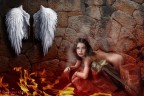 L'eterno conflitto tra il cacciato Belial e gli Angeli veri e propri, i giusti servitori e messaggeri di Dio.