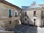 Una volta era un'Abbazia ora......