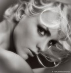 ...flou...