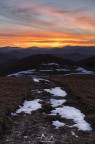 Essere consapevoli che un giorno  finito e che il domani  un mistero..come quello che si nasconde nelle colline all'orizzonte