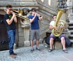 Ho scattato questa foto in Polonia, a Danzica, nel luglio del 2012. In una strada del centro storico ho notato questa piccola band e ho deciso di fotografarla