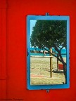 Mirror on the red