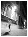 Street scattata a Roma.

f3.5
1/10s
iso 1600