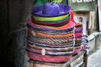 6 cappelli per pensare...e tanti coloratissimi per godersi l'estate