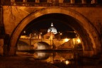 sotto l'arco del ponte...