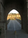 Il ponte di puente la Reina, tappa del pellegrinaggio a Santiago de Compostela (Spagna) nell'estate del 2005