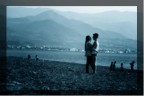 Ragazzi innamorati blurred blue dream