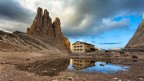Prima uscita dell'anno e primo tramonto in alta quota nel bel mezzo del Catinaccio (parco naturale sciliar-catinaccio) uno tra i miei gruppi dolomitici preferiti....Il rifugio Re Alberto 1  situato proprio ai piedi delle Torri del Vajolet a 2621m. Il posto  fantastico, purtroppo le torri sono in ombra al tramonto e in controluce all'alba