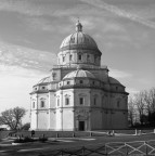 Todi (PG), Tempio della Consolazione

Un gioiello inserito dall'uomo nel paesaggio


Kiev 60 Hartblei, Arsat 80/2.8, Tmax 100, polarizzatore, treppiede
Scansione negativo Epson 3170, correzione prospettiva photoshop