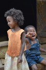 La vista dello straniero provoca reazioni completamente opposte nei due bimbi appartenenti ad una semplice e numerosa famiglia malgascia che viveva in un villaggio nel bel mezzo della foresta; uno scatto per me emozionante che mi ricorda ogni volta la bellezza e l'ospitalit di quella fantastica terra che  il Madagascar!