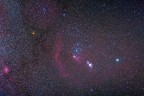 un tentativo pi o meno riuscito. La foto  uno stacking di 64 pose da 6 sec eseguite a iso 12800 f2 con un vecchio 50mm zeiss planar (c/y) e sony a7, no inseguitore.