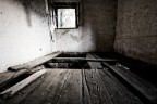 Il piano superiore di una casa abbandonata...

Canon 7d+Sigma 10-20