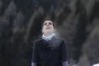 Ho postato questa foto perch non riesco a giudicarla.
Il soggetto esprime il mio stato d'animo meglio di me: in montagna in mezzo alla neve mentre nevica.
(anche la fanciulla ci mette molto del suo, e ancora molto meglio di me...)