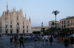 Dedicata a quelli che....."Non si vede il Duomo"; "Hai ripreso solo la luna"; 
Dedicata alle intenzioni banali e alle fotografie riuscite male.
Dedicata agli scettici.