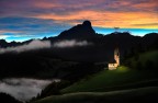 Chiesetta di La val al crepuscolo