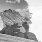 Prove di doppia esposizione
Sara, agosto 2017
Il monte Vettore e la faglia lungo le sue pendici ... ad un anno di distanza dall'inizio delle sequenza sismica del centro Italia