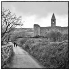 Hrastovljie (Slovenia) chiesa fortificata - Zeiss Ikon Nettar 1949 - Pellicola HP5 - ID11 1+1 - Epson V500. Consigli e critiche sempre ben accetti.