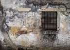 Vecchio muro abbandonato