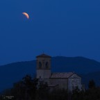 Falce di Luna in eclissi