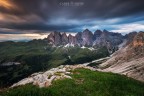 Ricordo di una splendida notte passata con vista sulle Odle in val gardena.

f/16; 85 sec; iso 100 gnd+nd filters