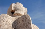 Sul tetto della Pedrera a Barcellona.