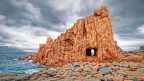 Rocce rosse - Arbatax (Sardegna)
Il rosso acceso di questa formazione si staglia sull'intenso azzurro del mare sardo, regalando contrasti molto interessanti.

Consigli ed impressioni ben accetti.