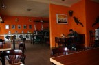 Tavola calda-lavamderia, Potsdam (nei pressi di Berlino). 2004
P.S.: locale curioso ma servizio lentissimo, comunque buono per chi ha bambini...possono giocare e sparpagliare le costruzioni in tutta la sala...[foto by Bi]