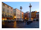 Cartolina  con le colonne di piazza