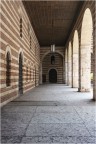 st