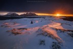 le isole Lofoten ci hanno fin da subito scaldato i cuori con una calda luce, dopo una faticosa e frettolosa scarpinata tra le rocce e i fiumiciattoli dei fiordi.

F/16 1.3 sec. iso 100 Gnd filters