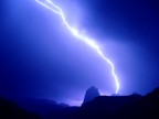 Fulmine sopra il Sassolungo