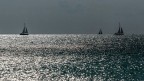 laggi in mezzo al mar...