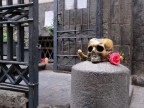 Chiesa del purgatorio ad Arco, conosciuta dal popolo partenopeo come la chiesa de e cape e morte. Napoli, Decumano Maggiore.