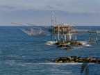 Trabooco sulla costa di San Vito Marina (CH).
In questo tratto chiamato appunto "Costa dei Trabocchi" se ne trovano diversi, una volta utilizzati per la pesca, ora la maggior parte sono ristoranti.