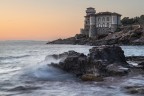 https://www.flickr.com/photos/giovanniq/54544729975/in/datetaken-public/