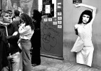 Un manifesto, ma anche storia: "la ragazza col pallone" di Letizia Battaglia...uno strappo al mondo della fotografia.