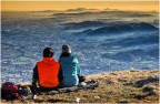 Monte Novegno 1552m. Vista verso la pianura vicentina, le digradanti pendici prealpine, i Colli Berici ed Euganei. Dicembre 2025