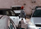 Tornando per le vie del centro storico infestato dalle auto(e dai turisti), si incontrano personaggi improbabili