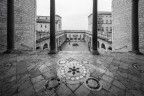 https://www.flickr.com/photos/giovanniq/55497433370/in/datetaken-public/