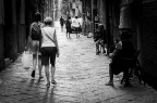 ho cercato, con  questi scatti, di racconatre Napoli alla mia maniera, senza i suoi magnifici colori ma in b/n, un viaggio che ho vissuto tre anni fa in una splendida citt� che mi ha lasciato dei bellissimi ricordi e l'amore incondizionato di un grande atleta, Maradona, dove in ogni angolo della citt� � presente.