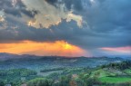 Ciao Claudio,

ti mando un esempio dei risultati che ho ottenuto dalle foto fatte sabato pomeriggio. Si tratta di una elaborazione chiamata "HDR tone mapping", fatta da un programma apposta che ho, che combina tre foto riprese a -2 EV, 0 EV e +2 EV in una sola immagina ad alta gamma dinamica in cui hai sia le alte luci sia le ombre perfettamente leggibili. Il risultato di solito  di grande effetto. Dimmi cosa ne pensi!

Francesco