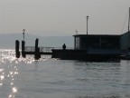 lago di Garda, Portese, 7 maggio 2006
Una pallida alba, foschia e..un uomo...