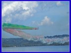 Fuji S9500 , frecce tricolori in virata, Tele al massimo, distanza dal bersaglio circa 3500 metri.ero dalla parte opposta del lago
Fotografo super dilettante